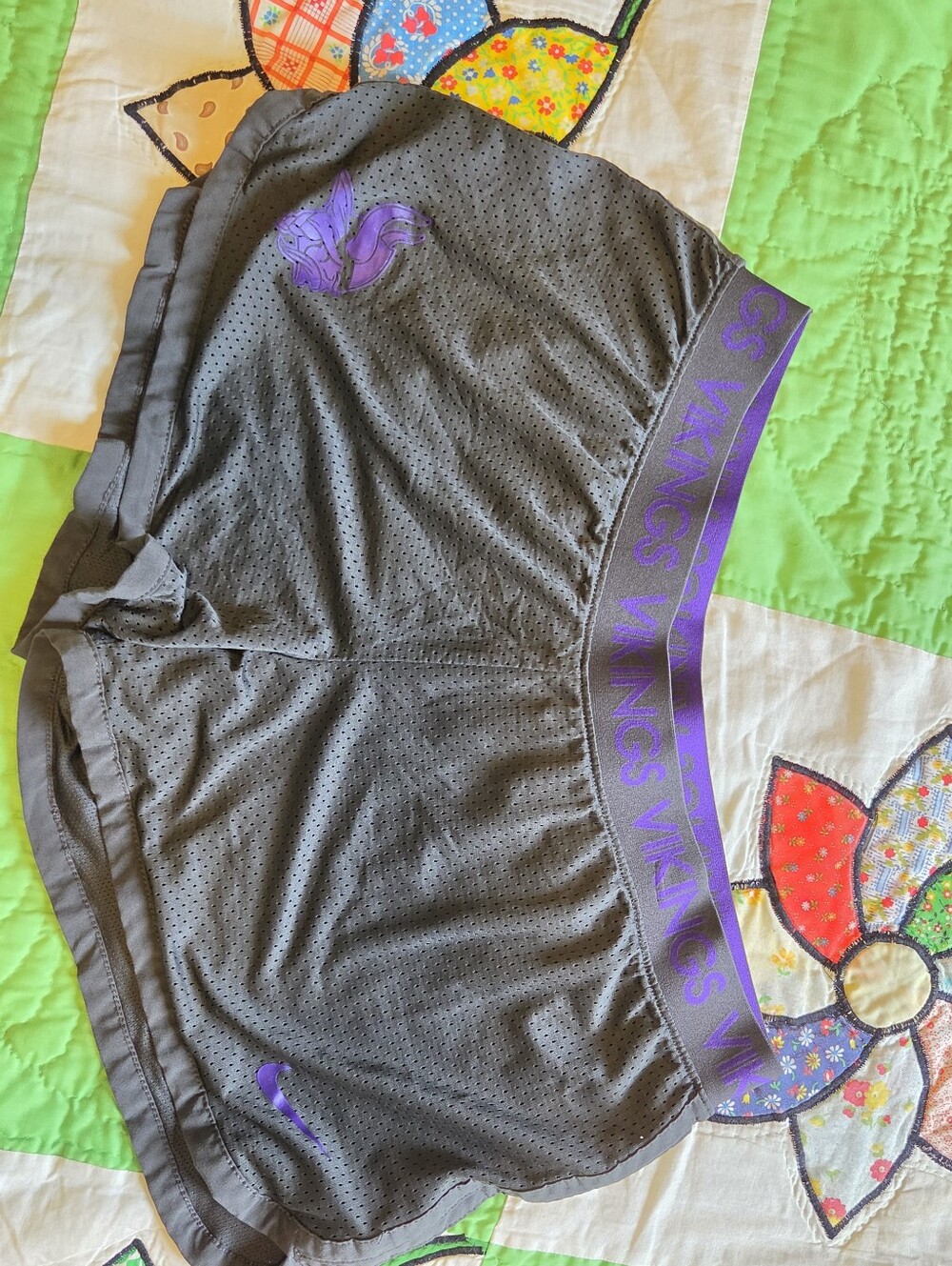 Nike Women’s MN Vikings Short